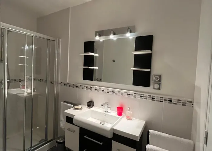 La Renaudiere - Cadre Unique En Campagne - 10 Pers Apartamento *